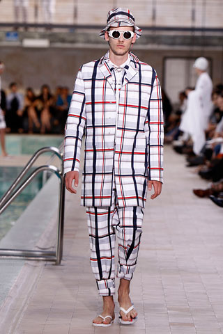 Moncler Gamme Bleu / - 2010